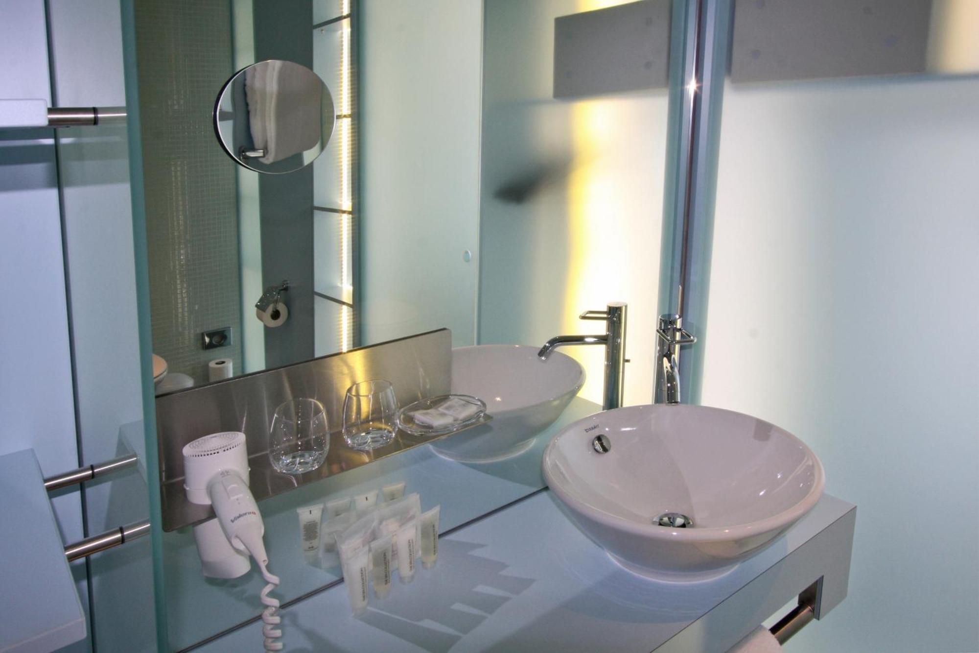 Cristal Design 3*